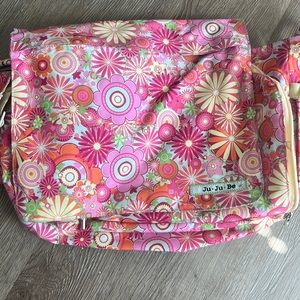 Jujube zany zinnias messenger bag
